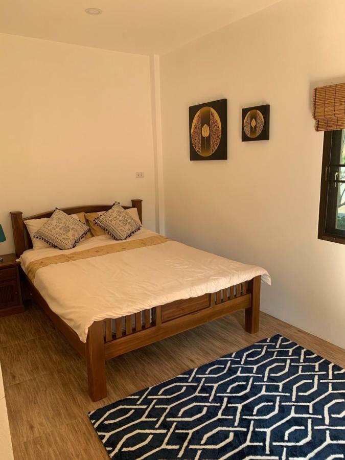 Sunray Guesthouse สุนันท์บ้านพักริมคลอง Uthai Thani Ngoại thất bức ảnh